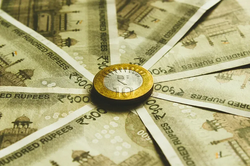 How Exchange Rates Affect Forex Trading and Investments illustration