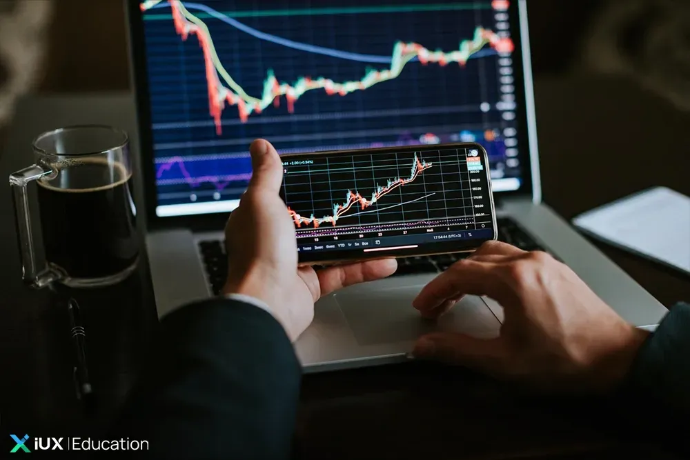 What Investors Should Know Before Starting Copy Trading to Earn Real Profits illustration