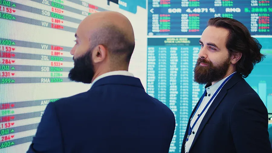Domestic vs. International Stock Markets: Which One Suits You Best? illustration