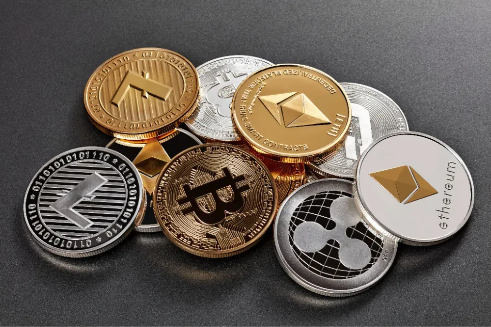 What Are Altcoins? And Which Ones Should You Watch? illustration