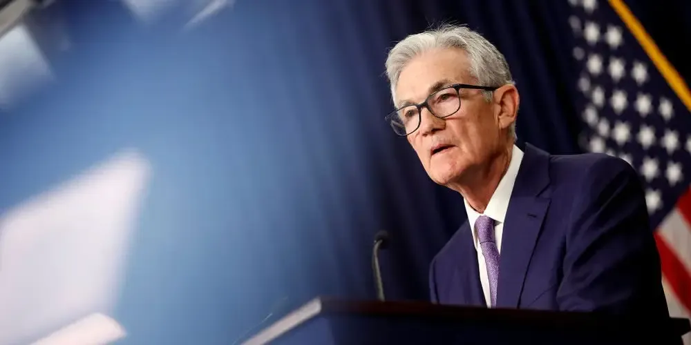 How FED Rates Impact Forex and Stocks in 2025 illustration